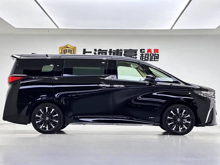 Фото 5 - Toyota Alphard