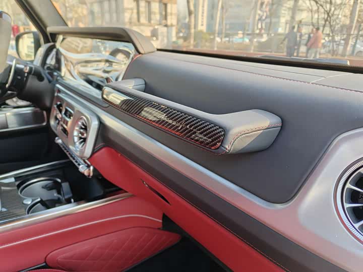 Фото 12 - Mercedes-Benz G-Class AMG