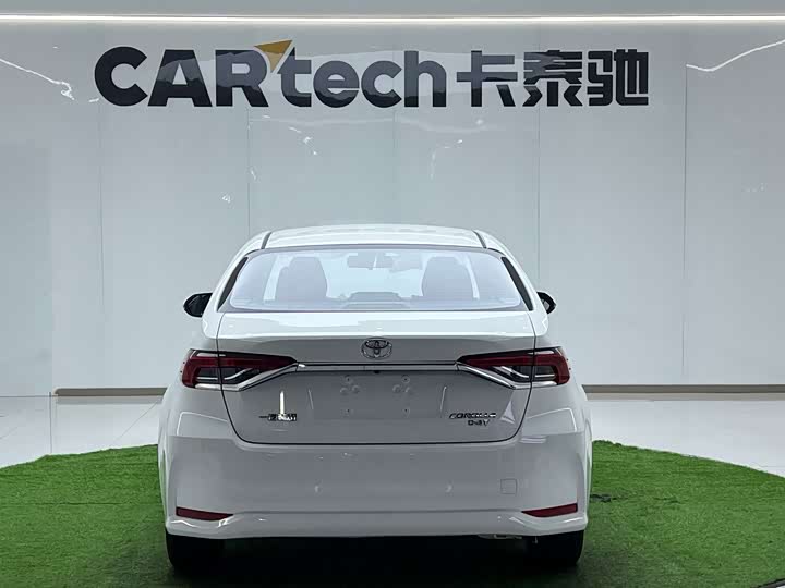 Фото 6 - Toyota Corolla