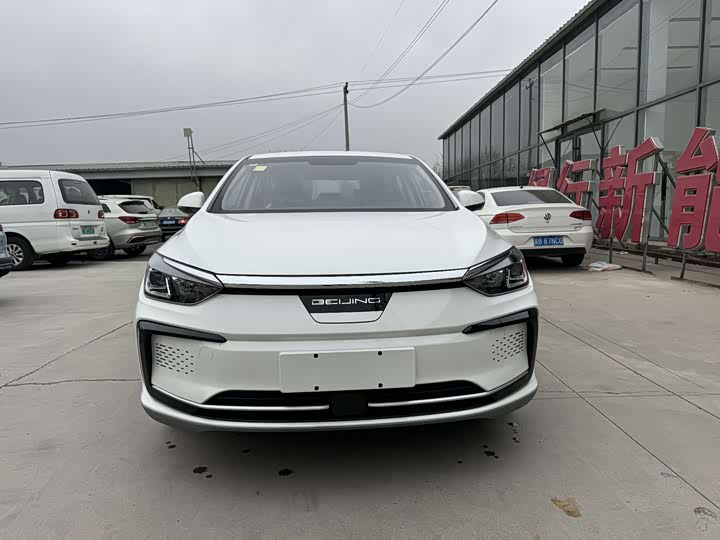 Фото 2 - Beijing EU5