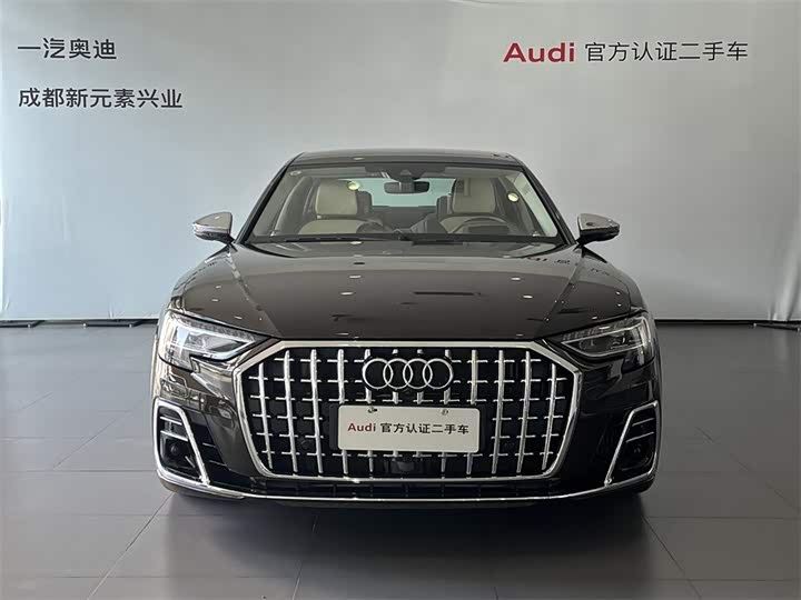 Фото 2 - Audi A8