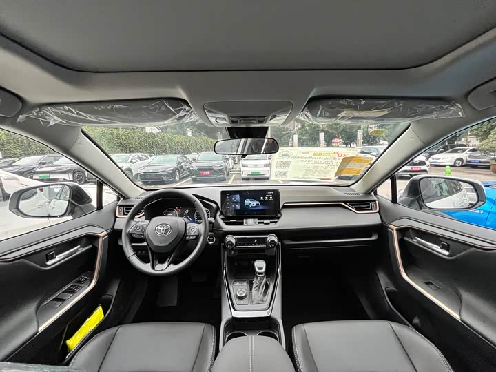 Фото 7 - Toyota Wildlander