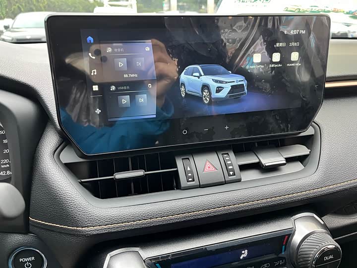 Фото 8 - Toyota Wildlander