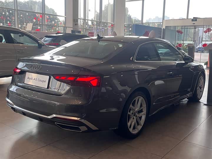 Фото 4 - Audi A5