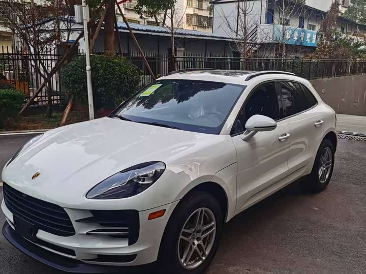 Фото 2 - Porsche Macan