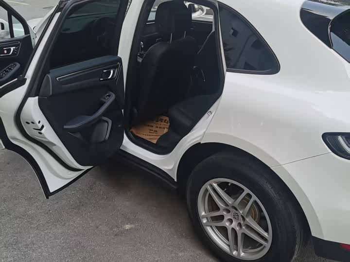 Фото 6 - Porsche Macan