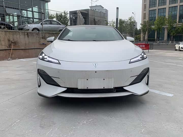 Фото 1 - Changan Deepal SL03