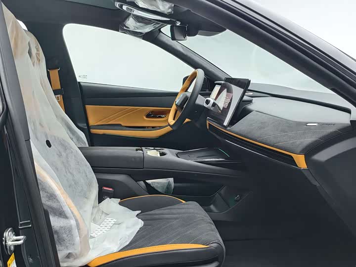 Фото 11 - Changan Deepal SL03