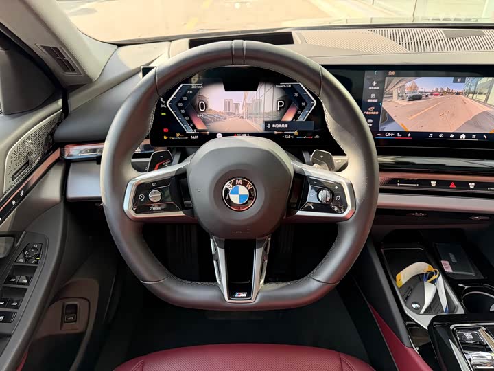 Фото 17 - BMW 5 Series