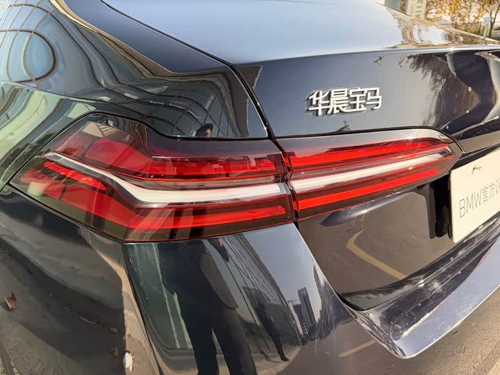 Фото 21 - BMW 5 Series