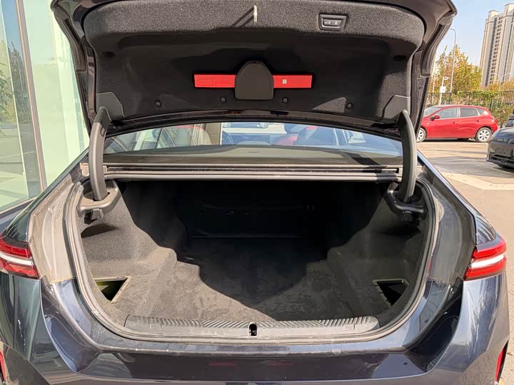 Фото 23 - BMW 5 Series