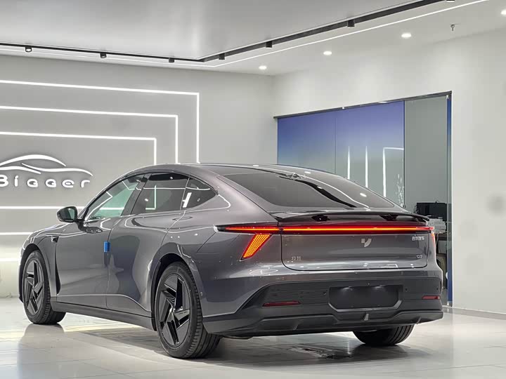 Фото 5 - Geely Jiyue 07