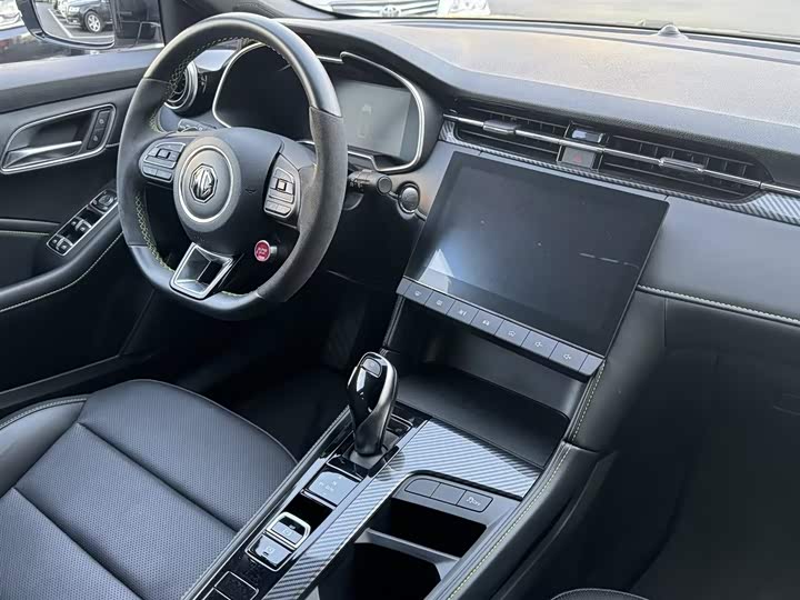 Фото 7 - MG Motor 6