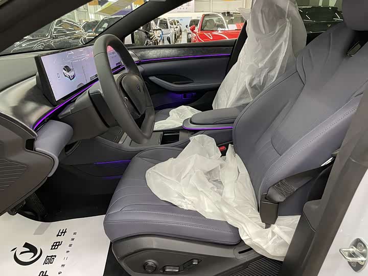 Фото 7 - Geely Jiyue 07