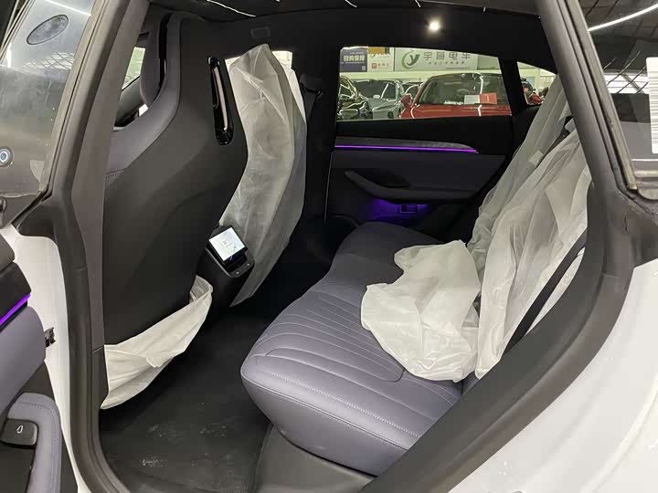 Фото 8 - Geely Jiyue 07