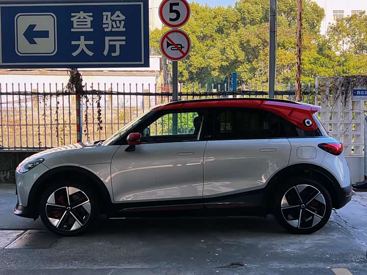 Фото 2 - Smart #1