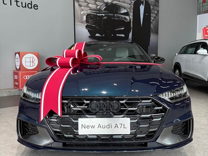 Фото 1 - Audi A7L