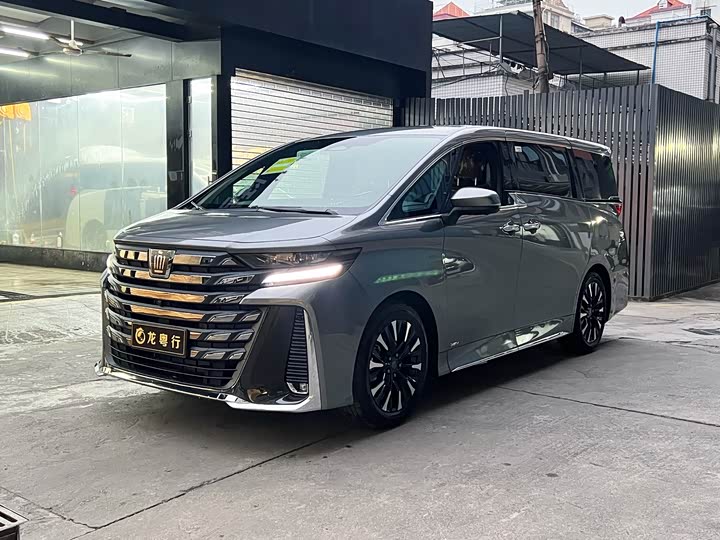 Фото 1 - Toyota Vellfire