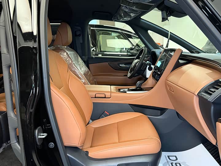 Фото 13 - Toyota Vellfire