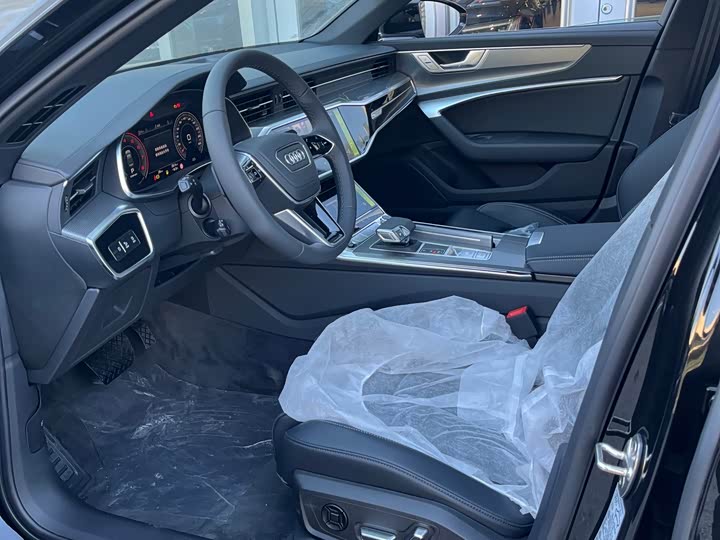 Фото 5 - Audi A6L