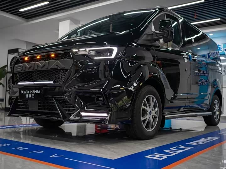 Фото 1 - Ford Tourneo