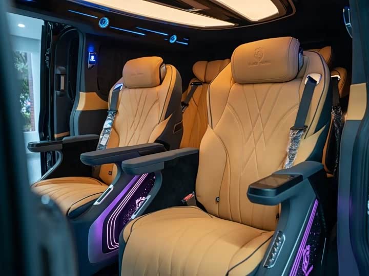 Фото 4 - Ford Tourneo