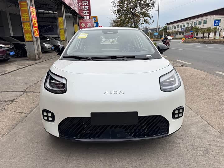 Фото 2 - GAC Aion UT