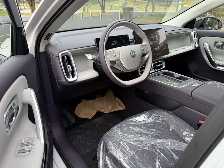 Фото 10 - Leapmotor B01