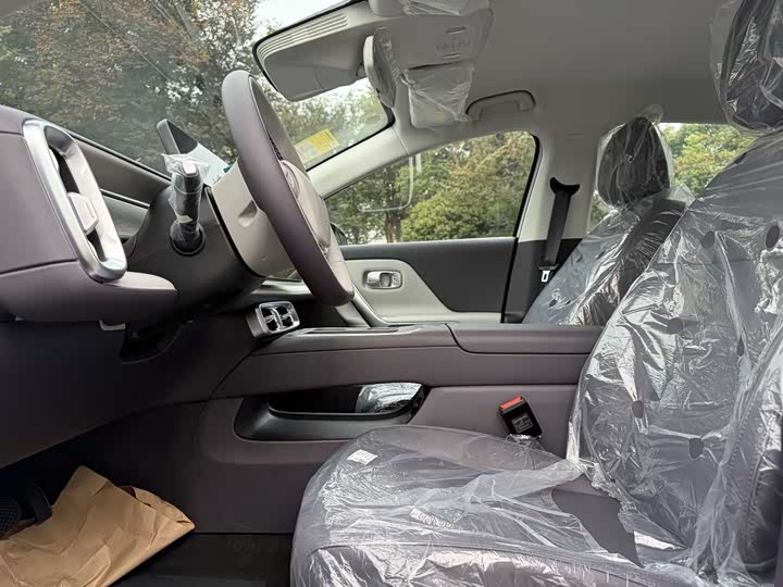 Фото 9 - Leapmotor B01