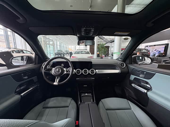 Фото 5 - Mercedes-Benz EQB