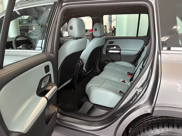 Фото 6 - Mercedes-Benz EQB