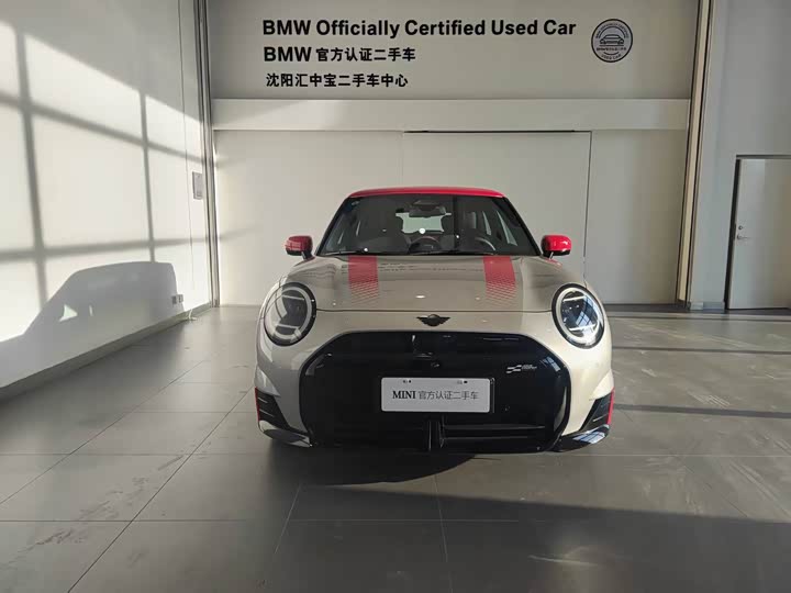 Фото 2 - Mini Cooper JCW
