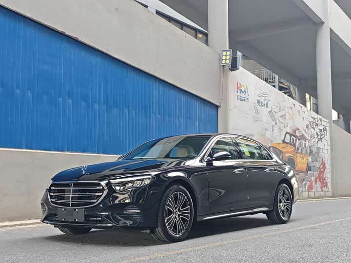 Photo 1 - Mercedes-Benz E-Class
