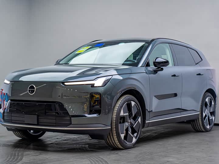 Фото 1 - Volvo XC70 Hybrid