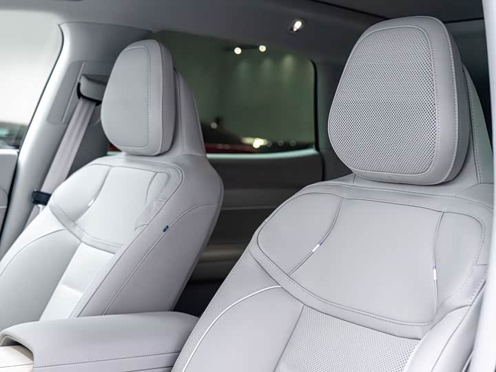 Фото 12 - Volvo XC70 Hybrid