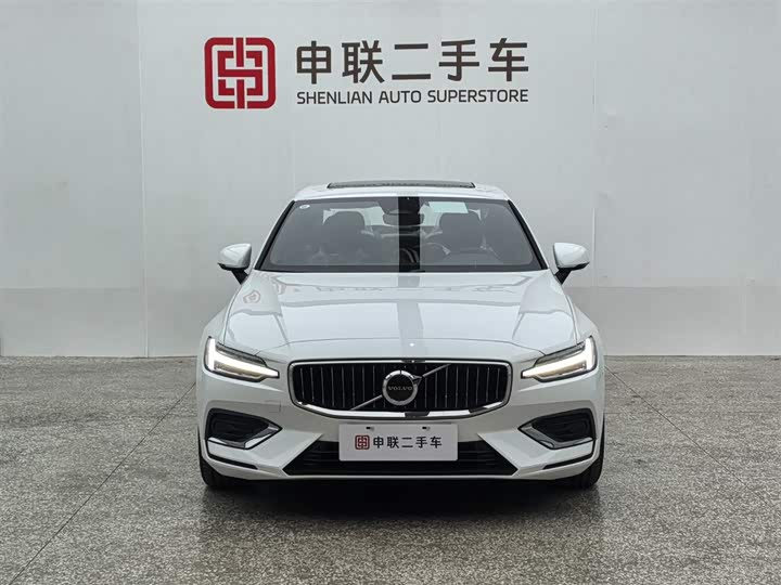 Фото 2 - Volvo S60