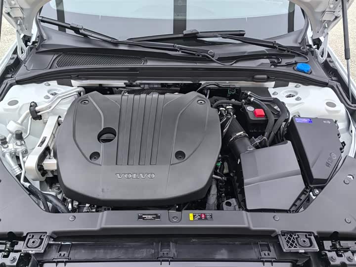 Фото 6 - Volvo S60