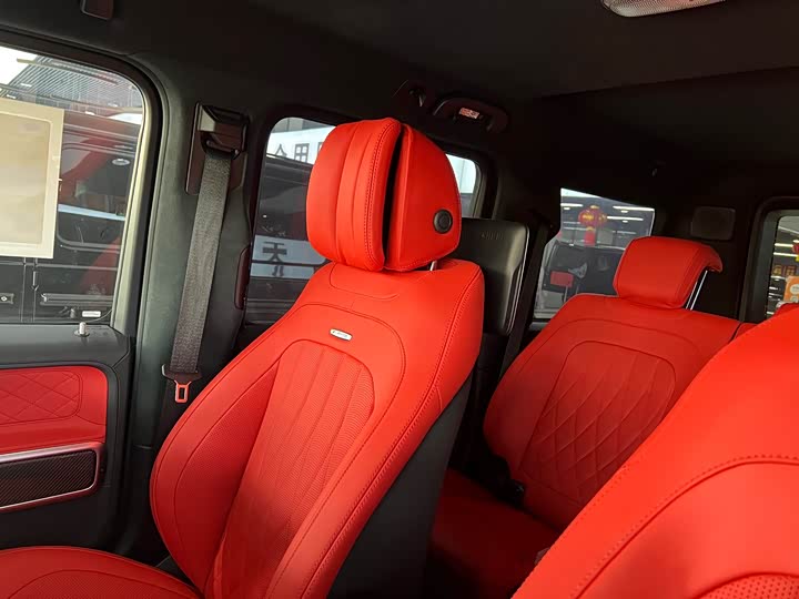 Фото 17 - Mercedes-Benz G-Class AMG