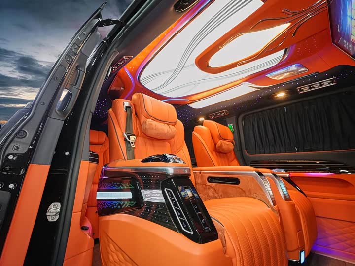 Фото 6 - Mercedes-Benz Vito