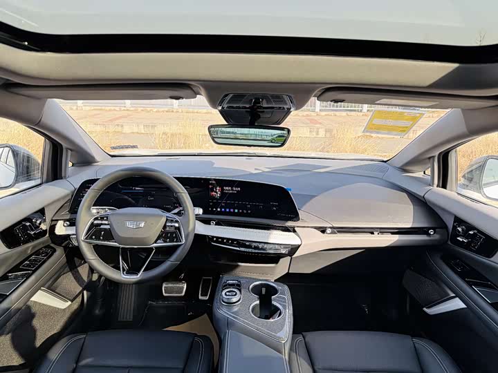 Фото 4 - Cadillac Optiq