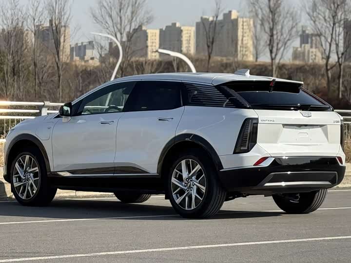 Фото 9 - Cadillac Optiq