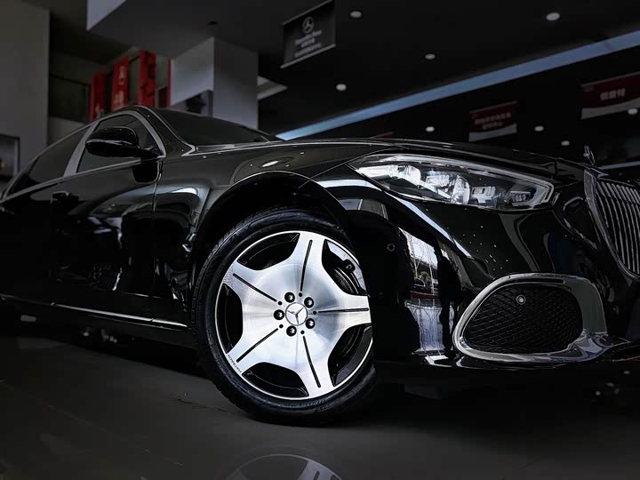 Фото 12 - Mercedes-Benz Maybach S-Class