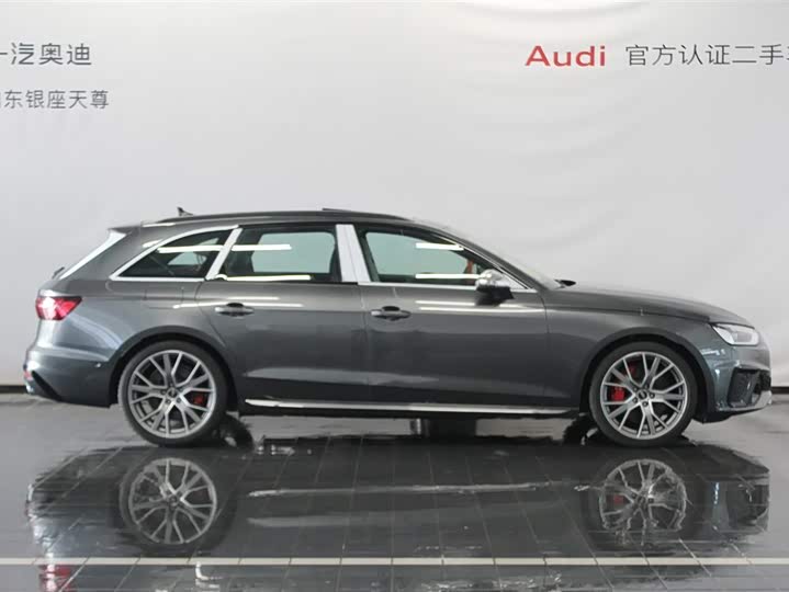 Фото 4 - Audi S4