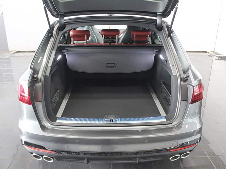 Фото 7 - Audi S4