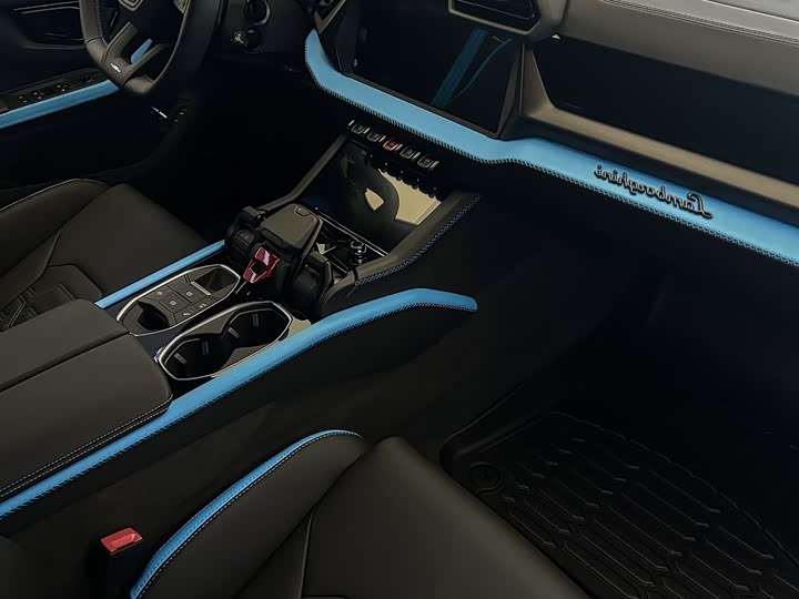 Фото 4 - Lamborghini Urus SE