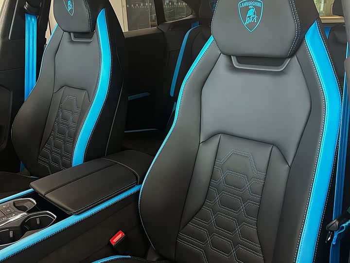 Фото 5 - Lamborghini Urus SE