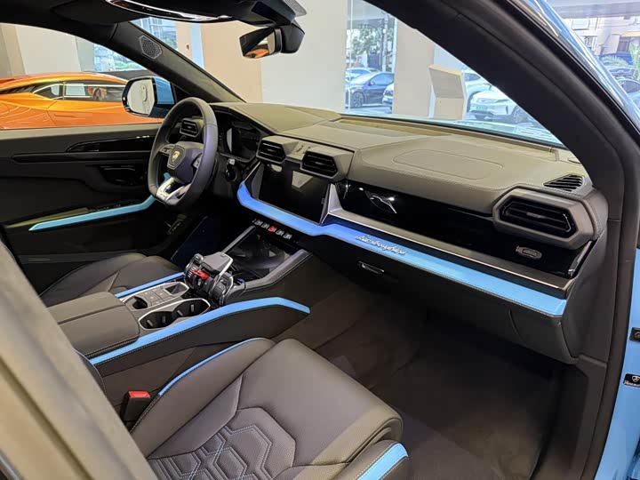 Фото 8 - Lamborghini Urus SE