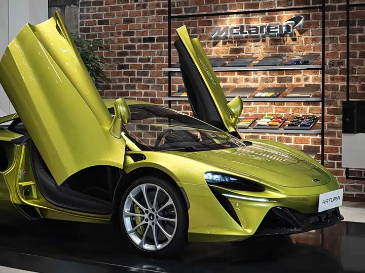 Фото 6 - McLaren Artura