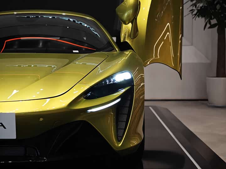 Фото 7 - McLaren Artura