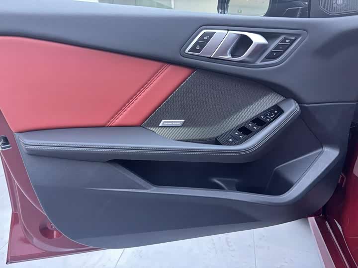 Фото 18 - BMW 2 Series